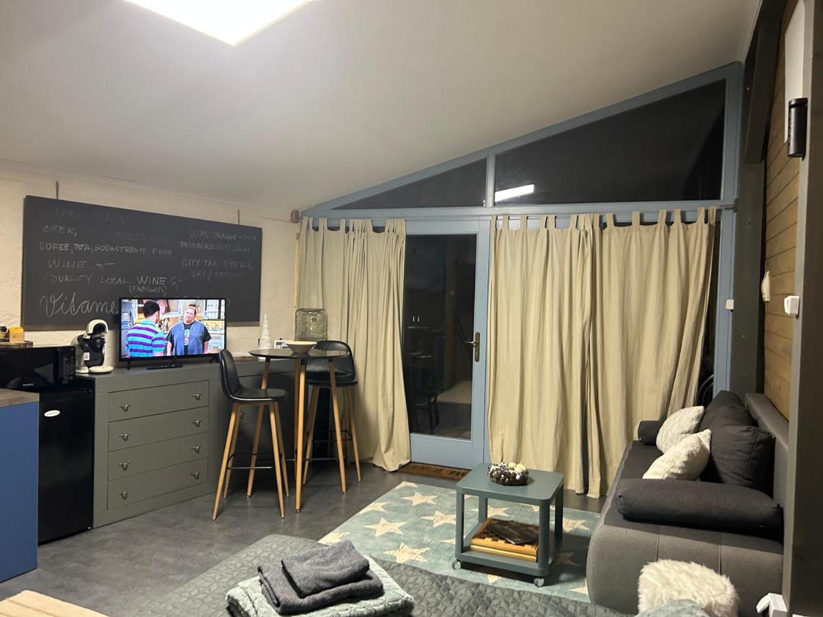 Monpe Apartmanik S Atmosferou Komárno Zewnętrze zdjęcie