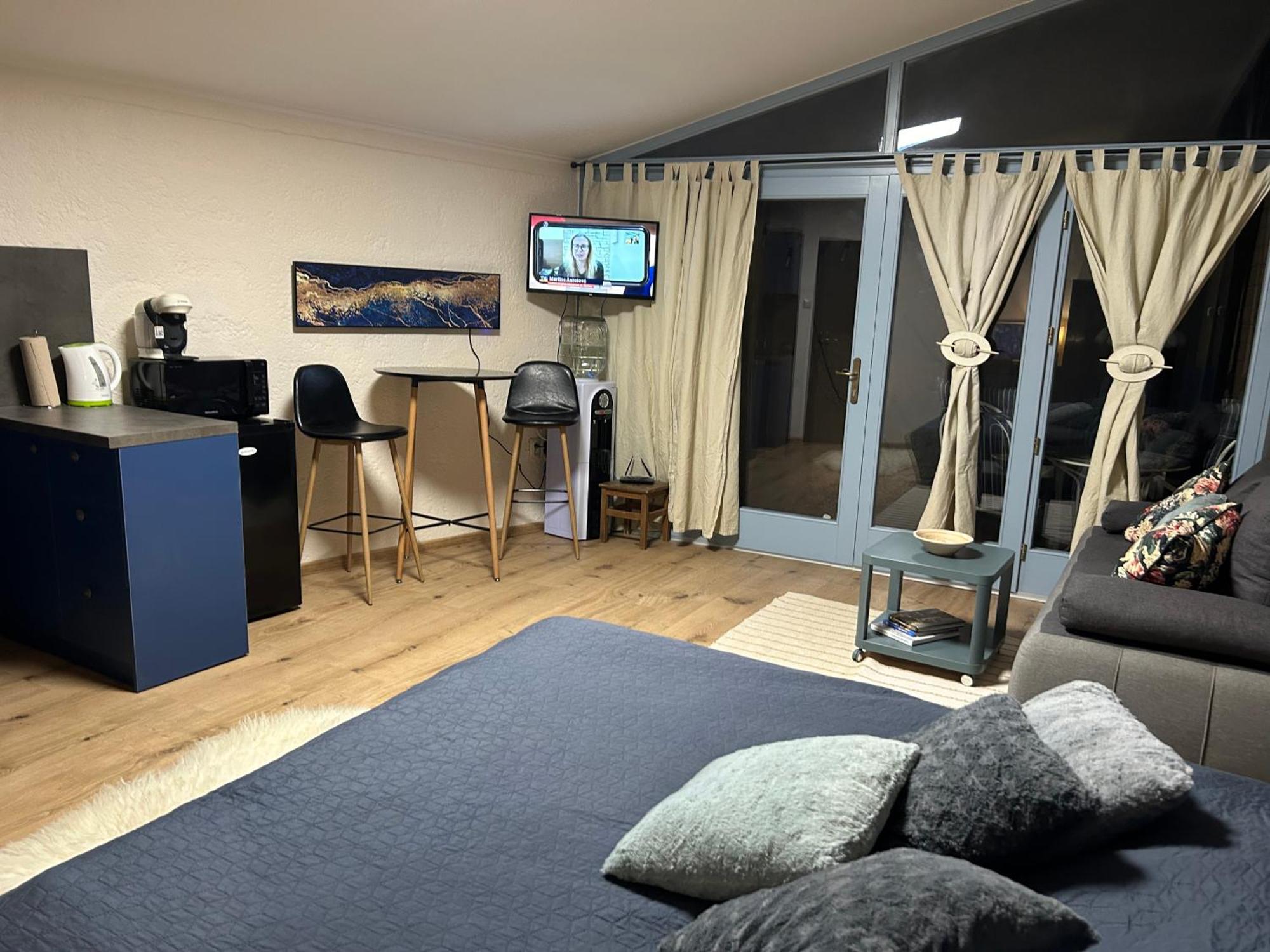 Monpe Apartmanik S Atmosferou Komárno Zewnętrze zdjęcie